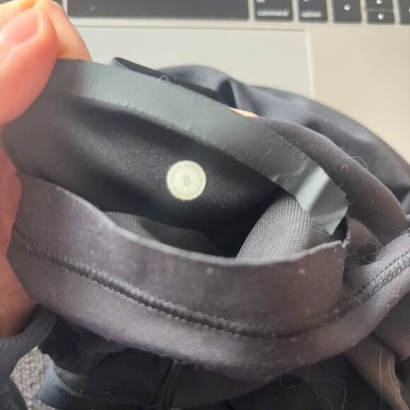 Lululemon In Movement 7/8 Tight *Everlux 25" SIZE 8 - Picture 5 of 5